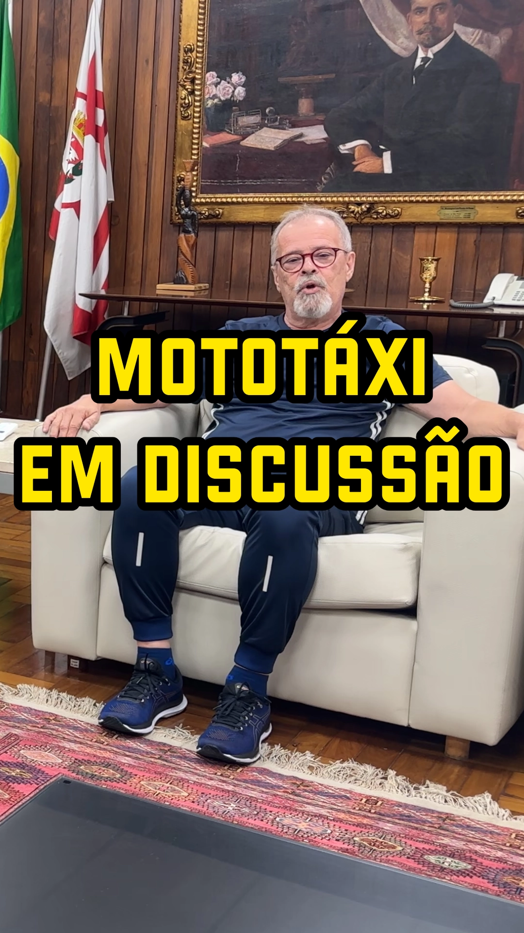 Vereador Ricardo Teixeira discute mototáxi